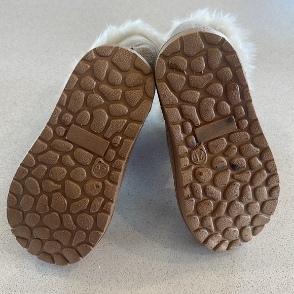 China Buttons City Toddler Girls Boots, Tan, Fleece Lined Size 26M - Picture 5 of 7